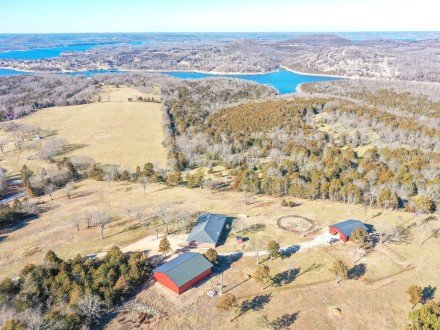 1092 Quiet Acres, Lampe, MO 65681