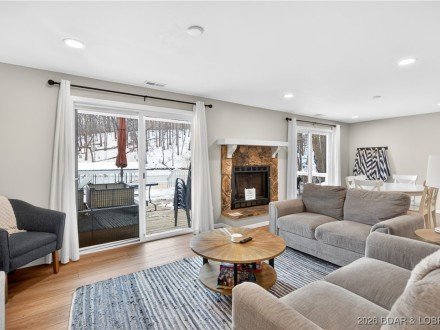 43 Jennings Branch, Lake Ozark, MO 65049