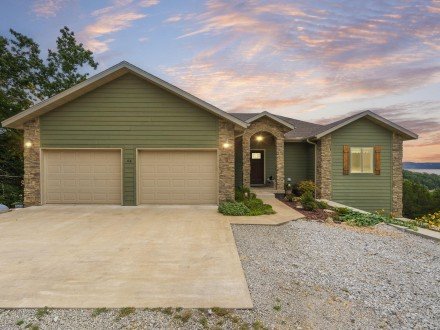 64 Ridgemont, Branson West, MO 65737