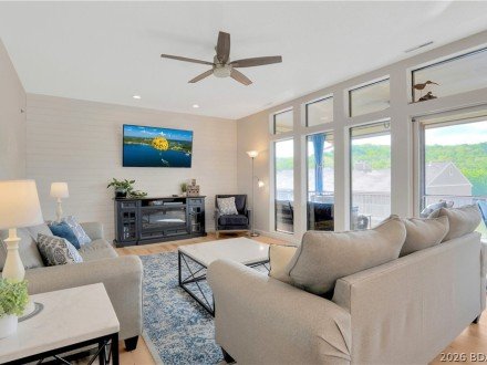 611 Lazy Days, Osage Beach, MO 65065