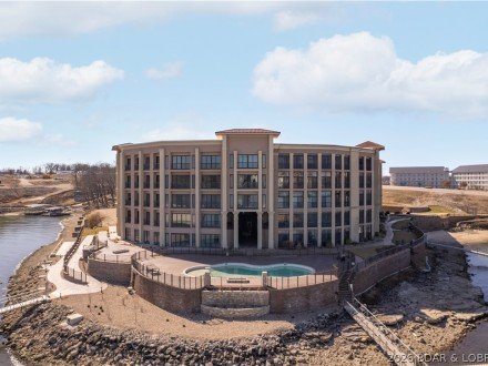 1184 Jeffries, Osage Beach, MO 65065