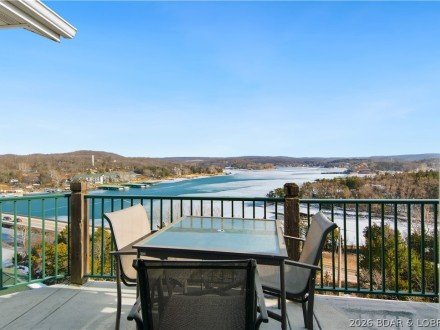 67 Cedar Heights, Camdenton, MO 65020