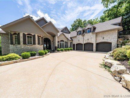 348 Cedar Crest, Lake Ozark, MO 65049