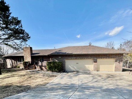 215 Timberlake, Galena, MO 65656