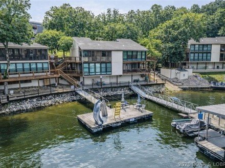 27 RoAnda Beach, Lake Ozark, MO 65049