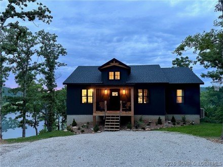 139 Jumping Bass Cove, Roach, MO 65787