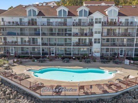 686 Clearwater, Camdenton, MO 65020