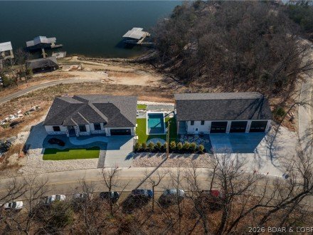 1356 Duckhead, Lake Ozark, MO 65049