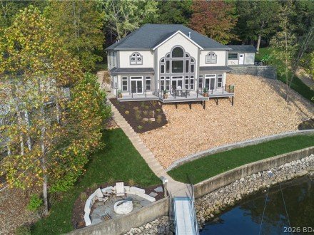 45 St Croix, Sunrise Beach, MO 65079