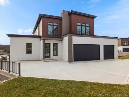 6 Forest Lake, Lake Ozark, MO 65049