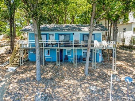 110 Old English, Sunrise Beach, MO 65079