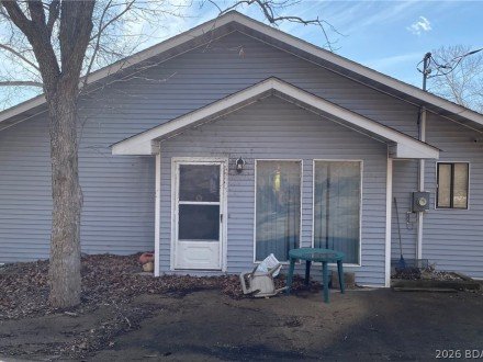 25087 McDonald, Versailles, MO 65084