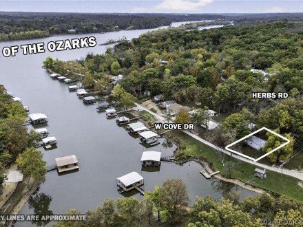 28329 W. Cove, Lincoln, MO 65338