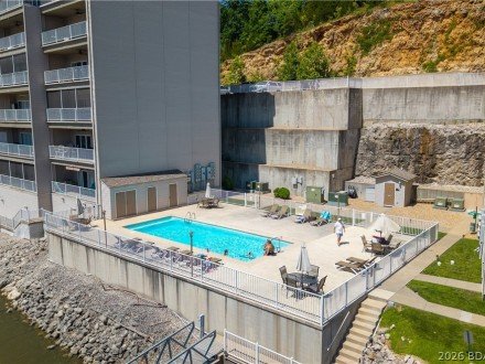 138 Oak Harbor, Camdenton, MO 65020