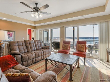 310 W Palisades Condo, Lake Ozark, MO 65049