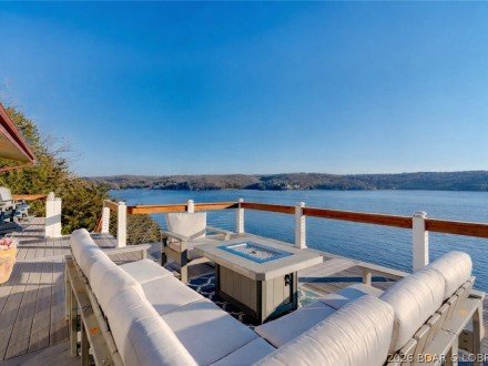 720 Oak Point, Gravois Mills, MO 65037