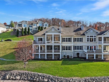 115 Pebble Beach, Lake Ozark, MO 65049