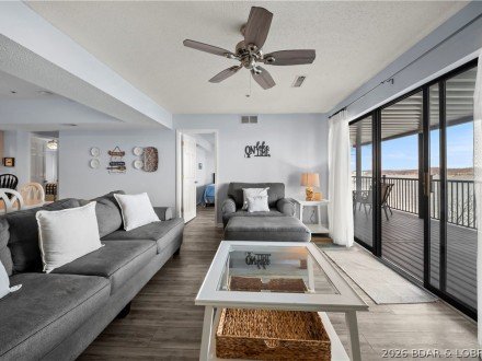 138 Falls Point, Lake Ozark, MO 65049