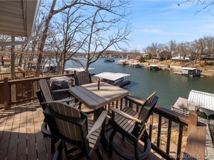 32373 Island View, Gravois Mills, MO 65037