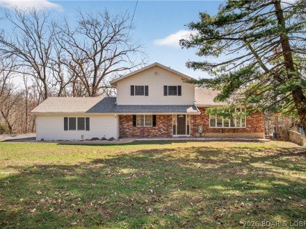 250 Oak Ridge, Lake Ozark, MO 65049