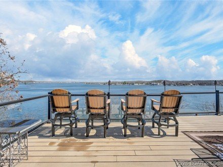94 Kansas City, Sunrise Beach, MO 65079