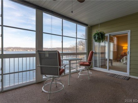 111 Journeys End, Sunrise Beach, MO 65079