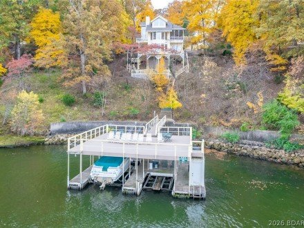 213 Crown Point, Four Seasons, MO 65049