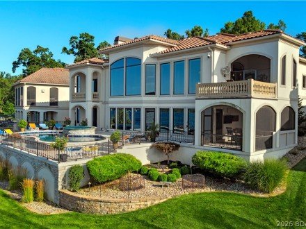 1000 Las Campanas, Porto Cima, MO 65079