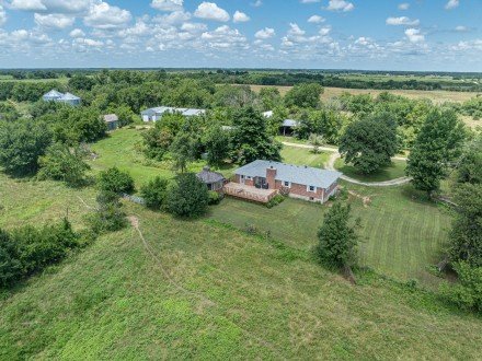 861 Dade 41, Lockwood, MO 65682