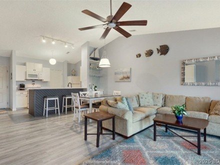 98 Jonathan, Lake Ozark, MO 65049