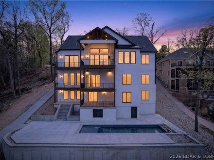 185 Turnbridge, Sunrise Beach, MO 65079