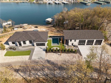 1356 Duckhead, Lake Ozark, MO 65049