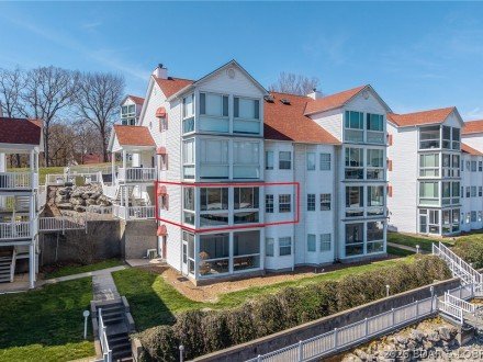 289 Charleston, Lake Ozark, MO 65049