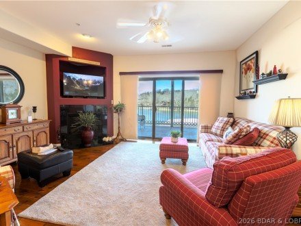 562 Hyd A Way, Camdenton, MO 65020
