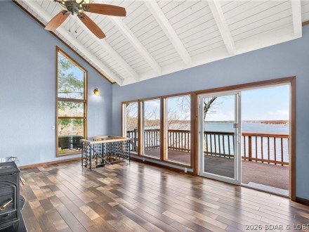 176 Kansas City, Sunrise Beach, MO 65079