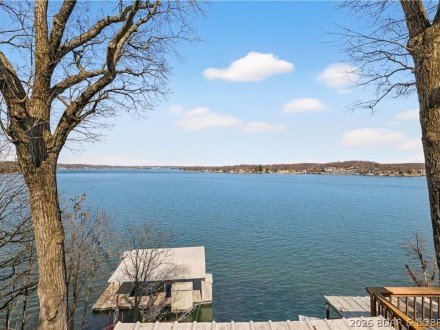176 Kansas City, Sunrise Beach, MO 65079