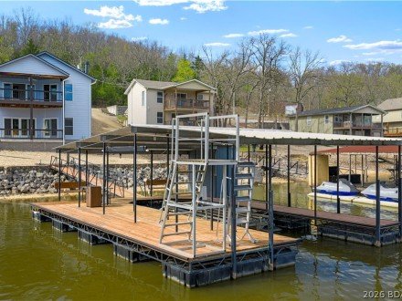90 Nuttal Oak, Sunrise Beach, MO 65079