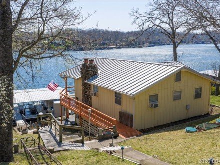 1054 Indian Hill, Sunrise Beach, MO 65079