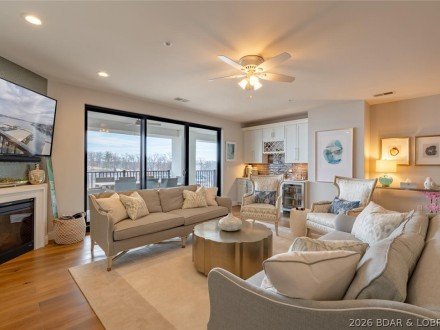 166 Captiva, Sunrise Beach, MO 65079