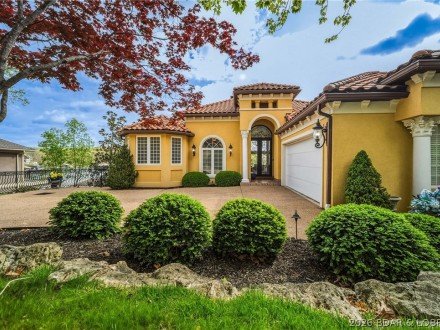 582 Brookhaven, Sunrise Beach, MO 65079