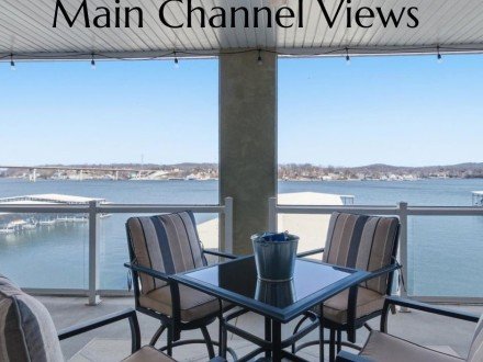 230 Plaza Gardens, Camdenton, MO 65020