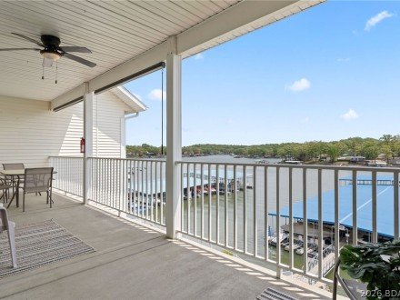216 Lakeview Resort, Sunrise Beach, MO 65047