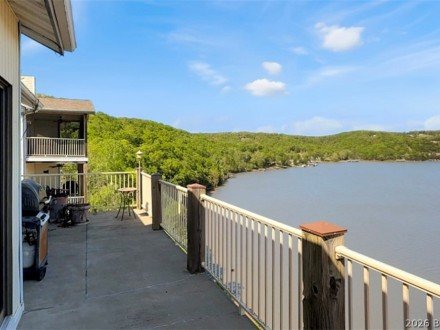 182 Bluff, Camdenton, MO 65020