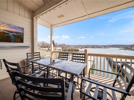 86 Aqua Fin, Lake Ozark, MO 65049