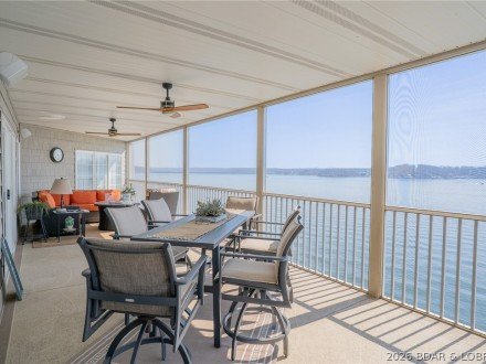 68 Lighthouse, Lake Ozark, MO 65049