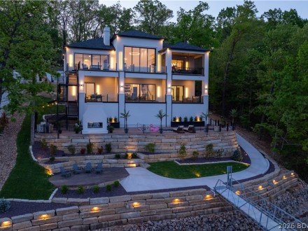 1118 Las Campanas, Porto Cima, MO 65079