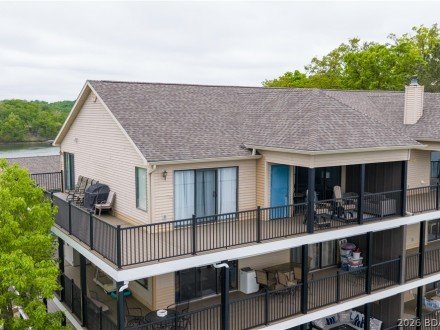 138 Falls Point, Lake Ozark, MO 65049