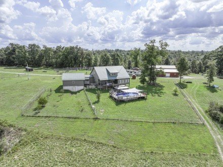 4083 State Route W, West Plains, MO 65775