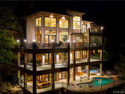 236 Woodhaven, Sunrise Beach, MO 65079