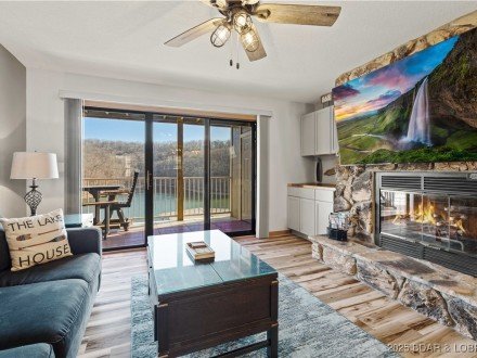611 Lazy Days, Osage Beach, MO 65065